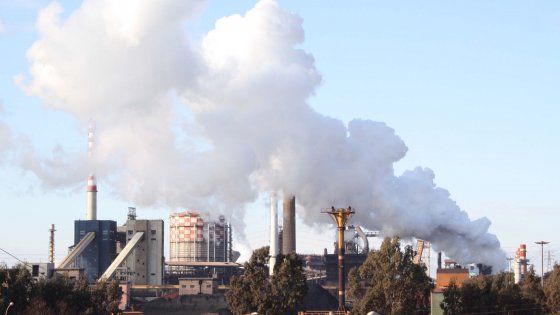 Taranto, gli ambientalisti accusano: "Picco di polveri sottili". Arpa e Asl: "Nessun allarme"