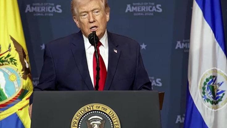 Trump: "Negli ultimi giorni affondate 42 navi da guerra iraniane. Abbiamo fatto un favore al mondo"