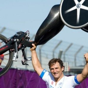 Triathlon, impresa Zanardi: 273esimo in meno di 10 ore nel mondiale Ironman