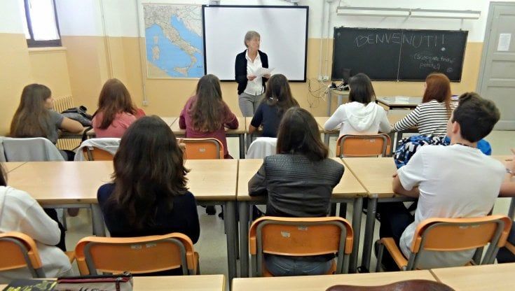 In Italia i professori meno pagati d’Europa. E il primo stipendio sfiora la soglia di povertà