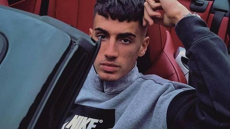 L’agguato del conte con il machete, l’inchiesta si allarga: “Una saga criminale tra spaccio e violenza”