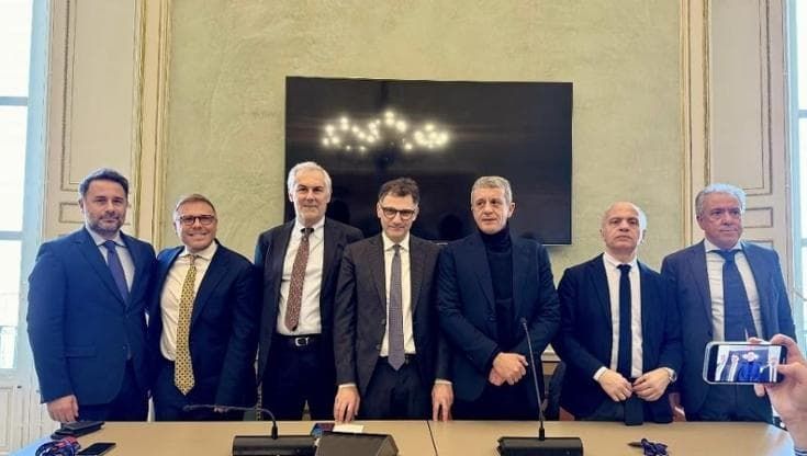 Scandalo sanità, il campo progressista: “Schifani vada a casa”