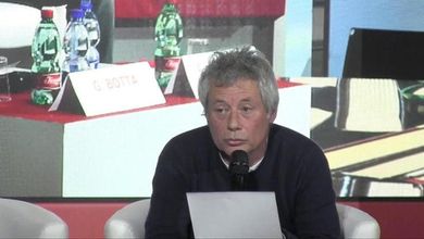 Baricco legge il suo prossimo libro: "Così il web ci ha reso iperuomini"