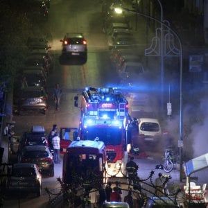 Palermo, in fiamme un negozio di bici: mistero sulle cause