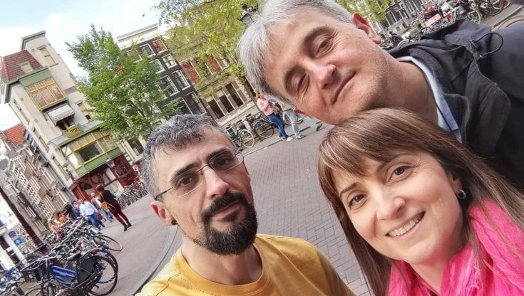 Omicidio Amsterdam, ora indaga anche la procura di Roma sulla morte di Paolo Moroni. Il fratello: "Accoltellato per pochi euro"
