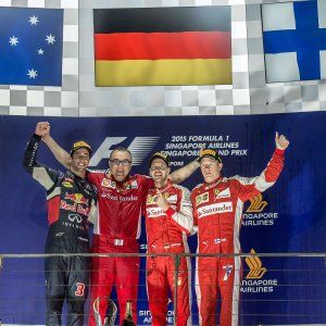 F1, Gp Singapore; Vettel: ''Che giornata". Arrivabene lo esalta: ''E' un campione''