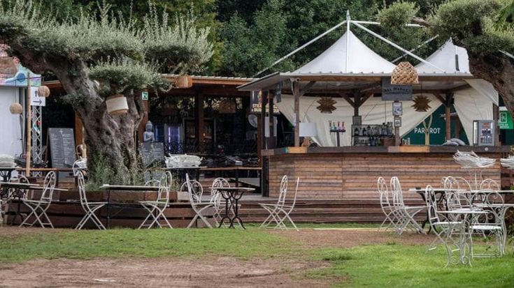 Sigilli al Parco Caracalla: “violati i vincoli archeologici”