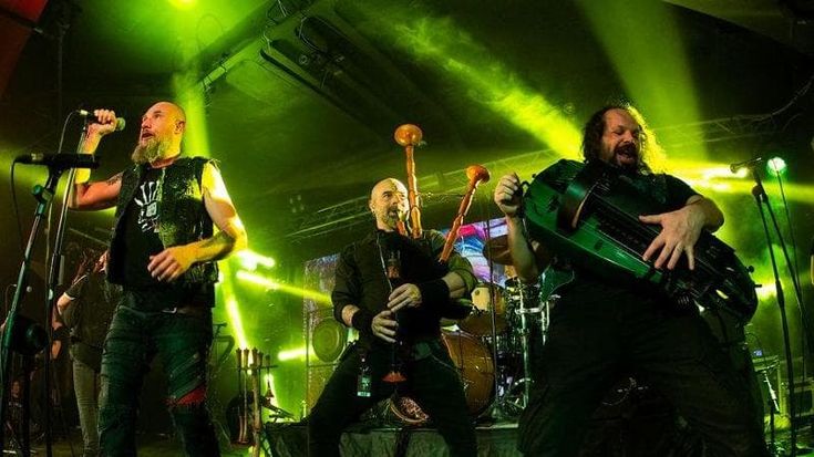 Folkstone, metal con la gironda
