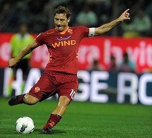 I rosa sfidano la Roma<br />tutti contro Totti