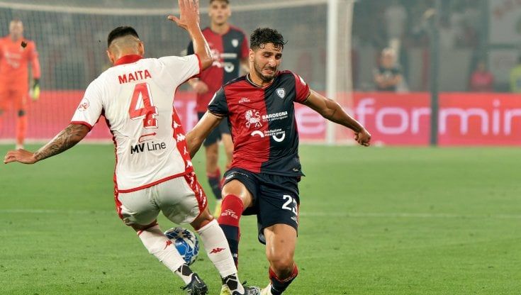 Bari-Cagliari, cosa succede in caso di pareggio: ecco chi sale in Serie A