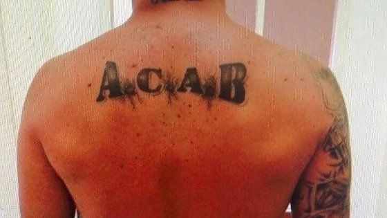 Camorra: tatuaggi e barbe, il nuovo look dei clan: "Cercano la violenza anche nell'estetica"