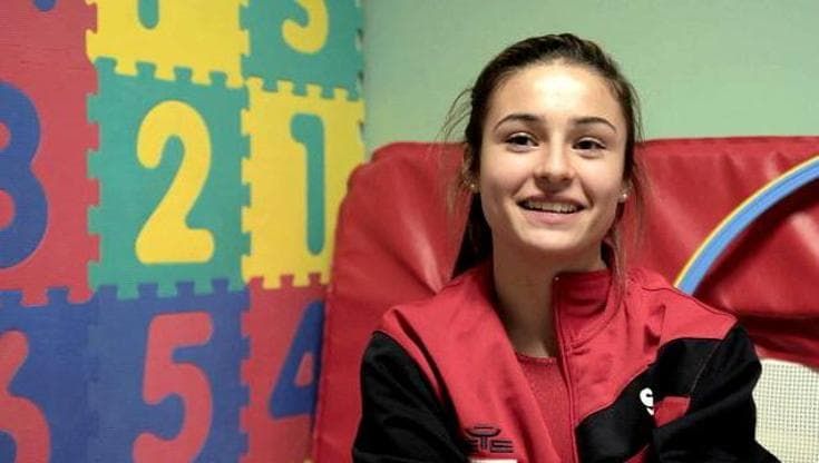 Sara, la vita vera è fuori da Facebook