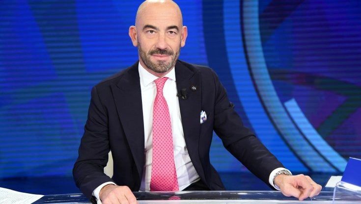 Covid, Bassetti: "Sulle terze dosi siamo lenti, servono uno-due milioni la settimana"