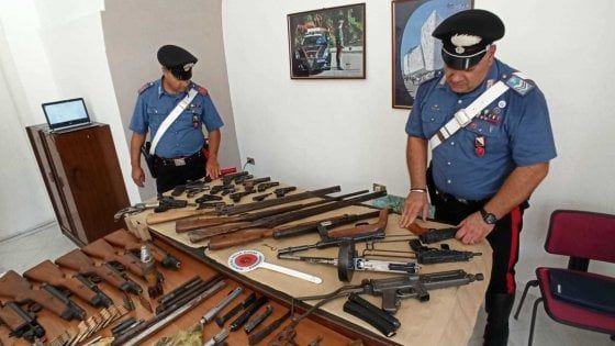 Nascondeva arsenale in casa: arrestato 63enne nel Casertano