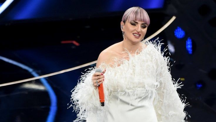 Milano-Cortina 2026, l'Inno ufficiale dei Giochi è "Fino all'alba" cantato da Arisa a Sanremo. Gli autori, due 17enni di Seveso: "Incredibile"