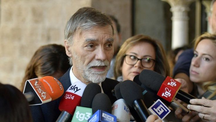 Congresso Pd, Delrio: "Rifondiamo il partito, ma teniamoci stretti nome e simbolo"