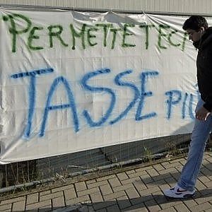 Tasse universitarie, salate in Italia: tra le più alte in Europa dopo Regno Unito e Olanda
