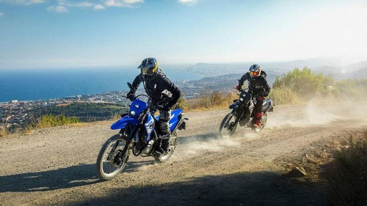Yamaha festeggia i 70 anni rinnovando Ténéré, T-Max, R7 e XSR900 GP e con il debutto della WR125R