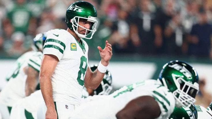 Nfl, Rodgers non si arrende: "La notte è più buia prima dell'alba. E io risorgerò ancora"
