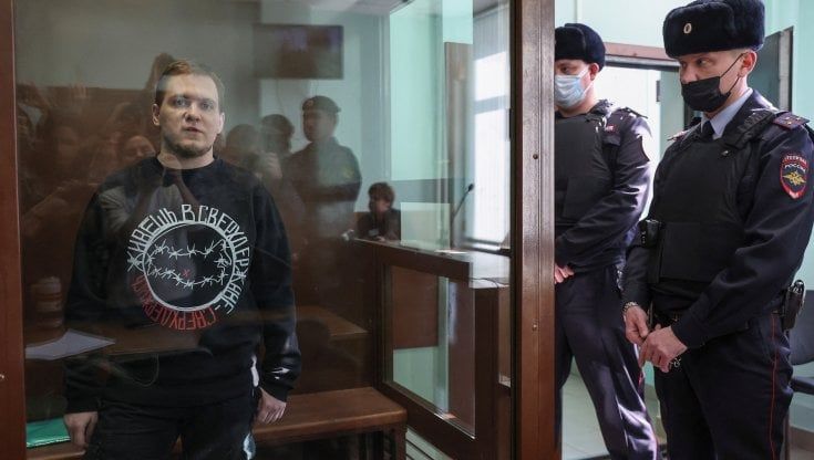 Russia più di 8 anni al blogger 23enne russo Ivanov per "fake news"