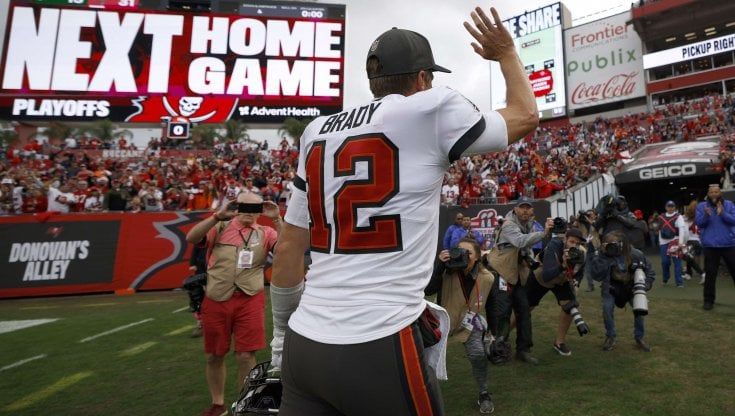 Nfl play off, Brady e i Bucs troppo forti per gli Eagles di Hurts