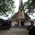 Indonesia, attentato in chiesa: uomo fa esplodere bomba, 4 feriti