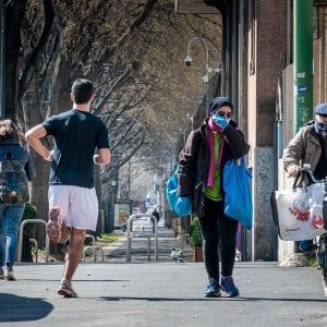 Bologna, mentre fa jogging agente riconosce un ricercato: lo insegue e lo fa arrestare