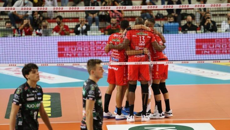 Volley, le big partono bene: senza problemi Civitanova e Perugia