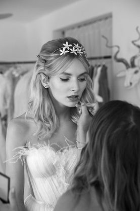 Le proposte degli stilisti per i beauty look della sposa 2019 