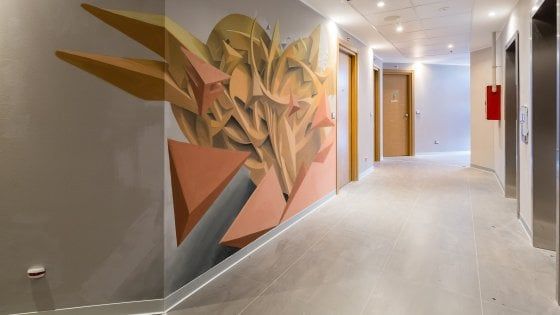 Milano, dai muri all’hotel: nasce il museo degli street artist tra stanze e reception