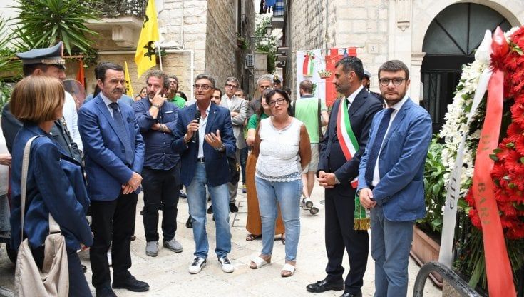 Bari ricorda Michele Fazio, vittima innocente di mafia. Decaro: "Qualcosa cambia ma il percorso è lungo"