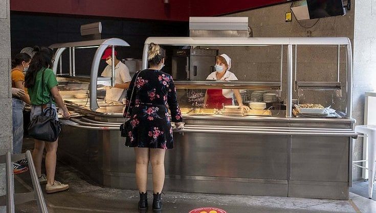Università Bari, per i fuorisede ok all'accesso alla mensa due volte al giorno: "Non ci sarà raddoppio di tariffe"