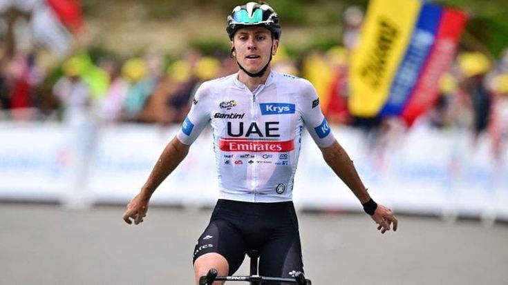 Tour de France, Pogacar graffia nella tappa del Tourmalet. Vingegaard perde secondi ma conquista la maglia gialla