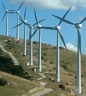 L'energia tira il freno: ferme le rinnovabili, obiettivi CO2 a rischio