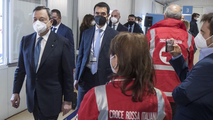 Coronavirus, i ristori non bastano. Altri 20 miliardi per imprese e lavoro