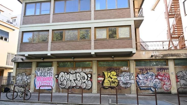 Un’altra occupazione: stavolta è un palazzo in viale Gramsci