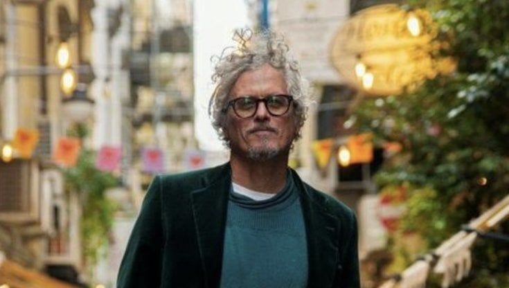 Niccolò Fabi: "Mi piace appartenere a Roma. Sono un privilegiato, non ne subisco i lati scomodi e riesco ancora a meravigliarmi per i suoi colori"