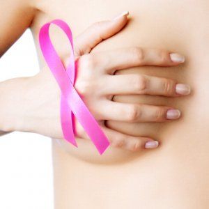 Tumore al seno, studio britannico: "Mix farmaci lo fa sparire in 11 giorni"