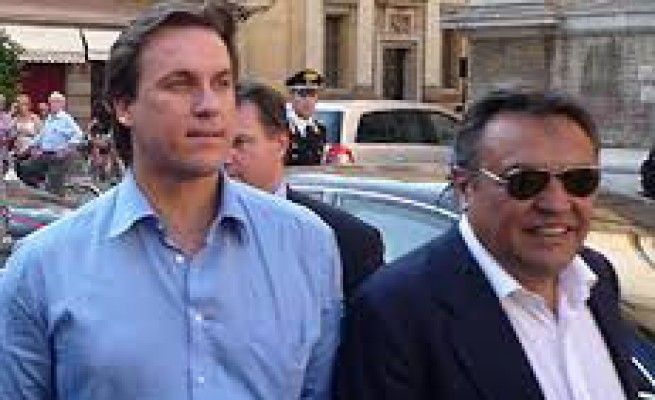 <a href="http://parma.repubblica.it/cronaca/2014/01/13/news/villani_pdl_torna_in_consiglio_favia_e_uno_scandalo-75813305/" target="_self" title="">Regione, Villani torna in aula<br />Favia: "E' uno scandalo"</a>