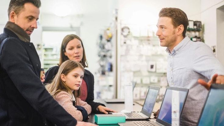 Riparte la spesa non food, più 4,3%: l'elettronica resta prima ma frena