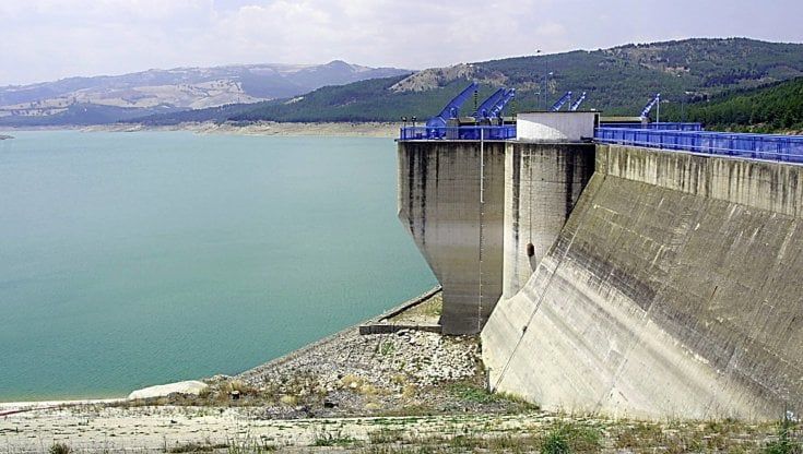 Acqua, invasi pieni e spreco alle stelle: il paradosso pugliese nell'Italia a secco