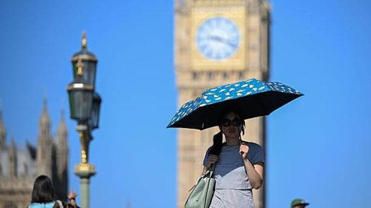 Londra senz’acqua, la capitale degli ombrelli ormai è meno piovosa di Roma e ora teme la siccità