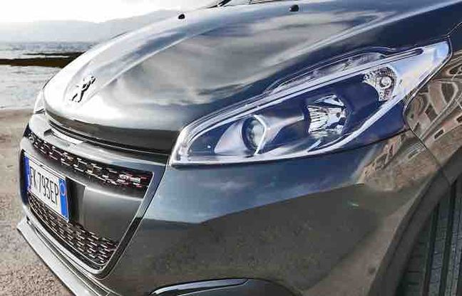208 GT Line, passione Peugeot