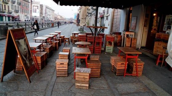"Sono un bar o un ristorante?": Coronavirus, l'ordinanza di chiusura in Lombardia e i dubbi dei locali