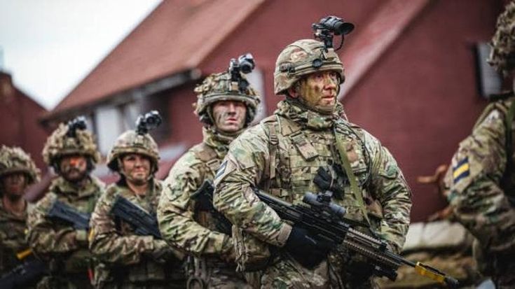 Londra, il capo delle forze armate: “Le nostre famiglie si preparino a sacrifici contro la Russia”