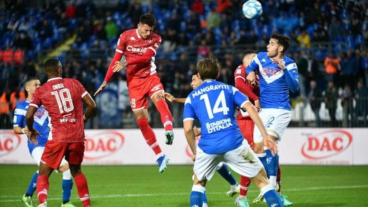Il Bari non molla, recupera ed espugna Brescia: finalmente torna alla vittoria