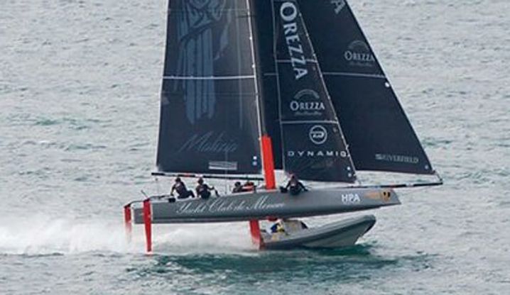 Malizia si scontra con la Press Boat