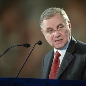 Il debito pubblico risale a 2.223 miliardi