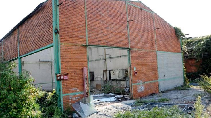 La polizia interrompe un rave party a Rodano: identificati 83 giovani