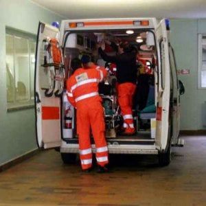 Francavilla Fontana, picchiò il fidanzato 17enne della sua ex: ventenne ai domiciliari